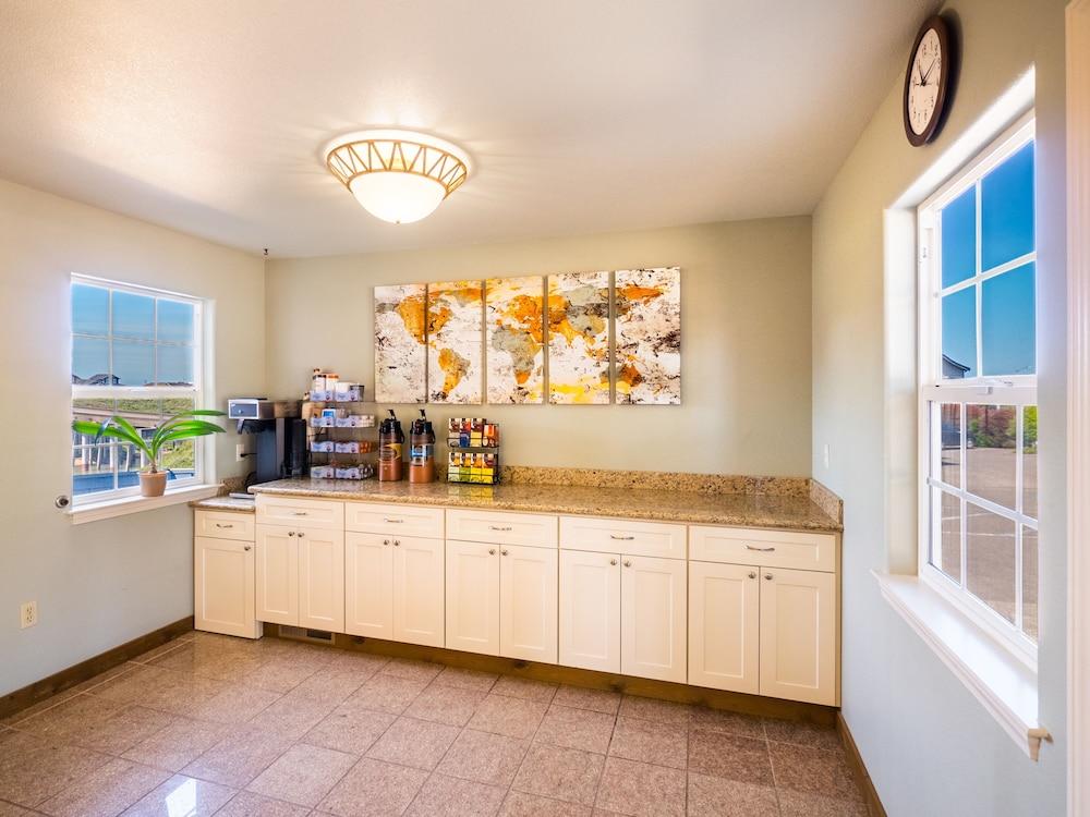 Beach House Inn Форт Браг Екстериор снимка