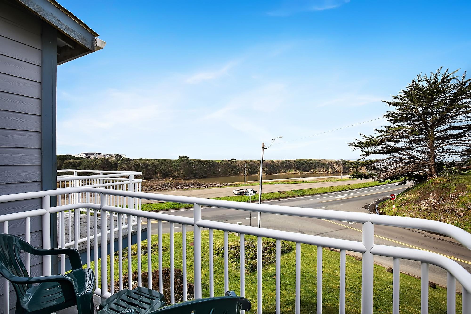 Beach House Inn Форт Браг Екстериор снимка