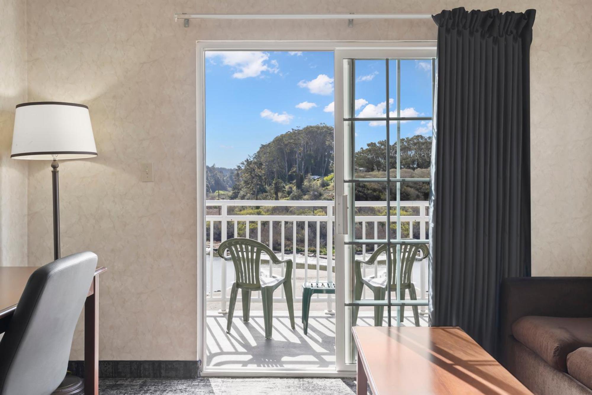 Beach House Inn Форт Браг Екстериор снимка